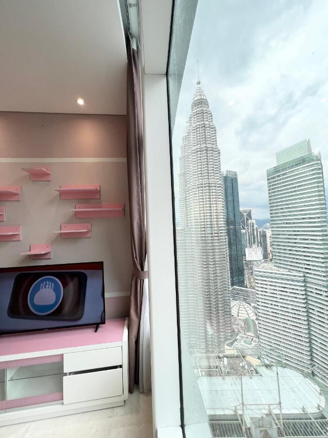 Sky Suites Klcc By Pnut Kuala Lumpur Exterior foto